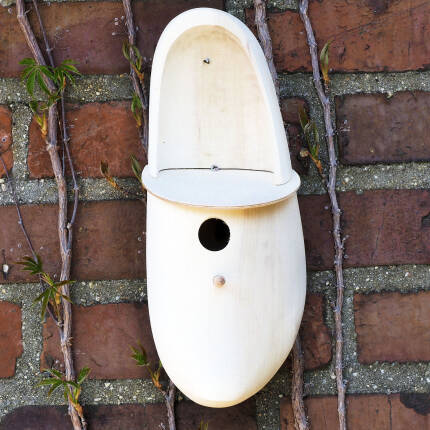 Holzschuh als Nistkasten ohne Aufdruck